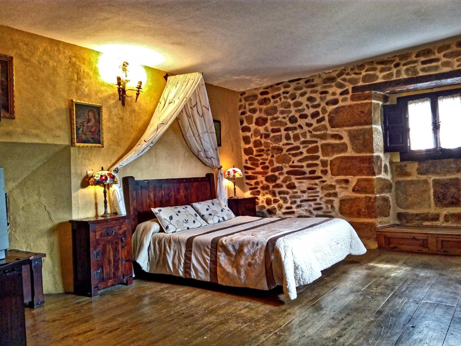 Palacio De Los Alvarado En Las Merindades El Ribero Dış mekan fotoğraf